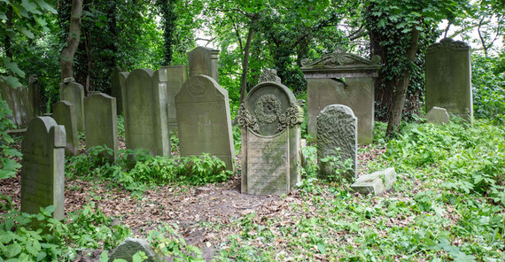 Der jüdische Friedhof in Skwierzyna Der jüdische Friedhof in Skwierzyna. Das Foto ist von Justyna Hrabska.
