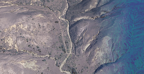 A Ansicht einer Punktwolke vom Santa Cruz Island, Kalifornien. Ein digitales Geländemodell, errechnet aus diesen Punktwolken, wird zur Berechnung von Hanginstabilitäten und zur Erfassung von Einzugsgebieten verwendet. Illustration: Prof. Dr. Bodo Bookhagen.