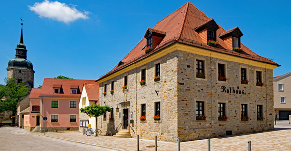 Town hall in Hanover. Photo: pixabay/connormik.