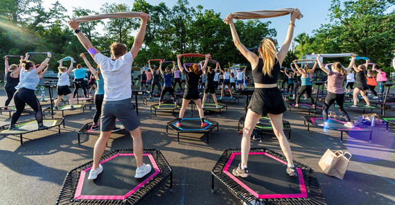 Hüpfbegeisterte kamen zur Jumping-Party | Foto: Tobias Hopfgarten Hüpfbegeisterte kamen zur Jumping-Party | Foto: Tobias Hopfgarten