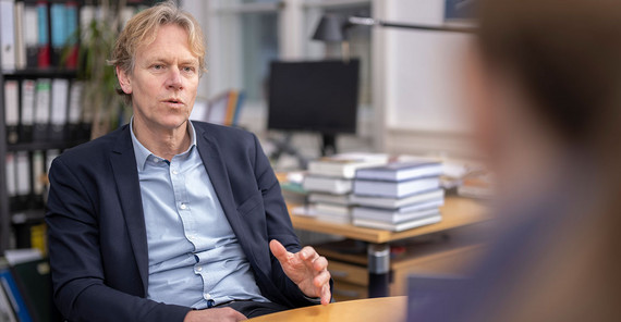 Prof. Dr. Frank Bösch Prof. Dr. Frank Bösch