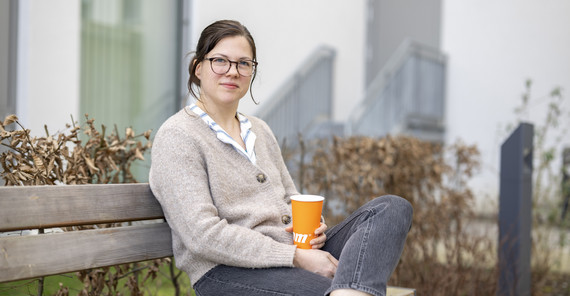 Das Foto zeigt Dr. Mira Tschorn.