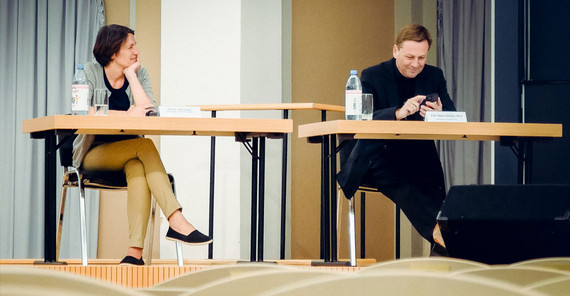 Frau Prof. Dr. Katja Hanack (links) und Präsident Prof. Oliver Günther, Ph.D (rechts) | Foto: Reinhold Engel Frau Prof. Dr. Katja Hanack (links) und Präsident Prof. Oliver Günther, Ph.D (rechts) | Foto: Reinhold Engel