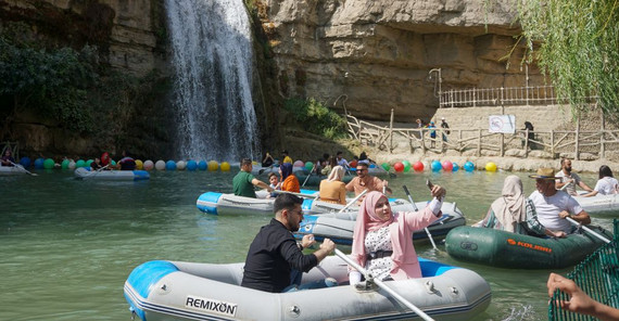 Unterwegs im Irak – Tag 9 und 10: Geli Ali Beg, ein Wasserfall etwa 130 Kilometer von Erbil entfernt, ist ein beliebtes Ausflugsziel in der Region. | Foto: Valentina Meyer-Oldenburg Das Bild zeigt den Geli Ali Beg, ein Wasserfall etwa 130 Kilometer von Erbil entfernt, ist ein beliebtes Ausflugsziel in der Region. Das Foto ist von Valentina Meyer-Oldenburg.