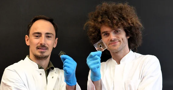 Sercan Özen and Felix Lang with Perovskite Tandem Solar Cells.