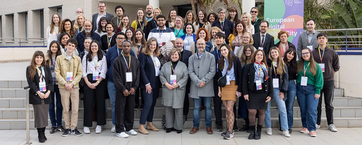Gruppenfoto von EDUC - 