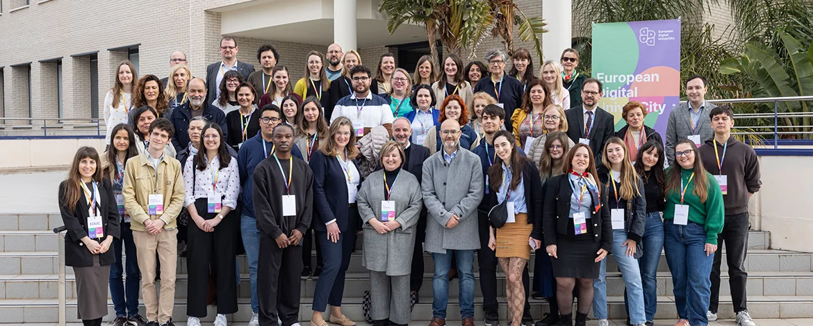 Gruppenfoto von EDUC - 
