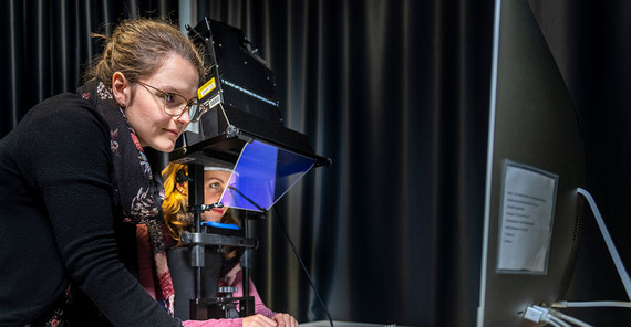 Im EyeLab der Universität Potsdam Im EyeLab der Universität Potsdam