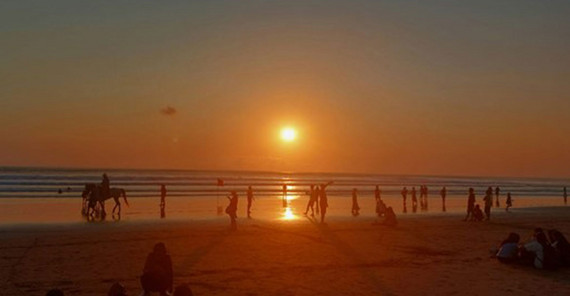 Sonnenuntergang am Seminyak Beach