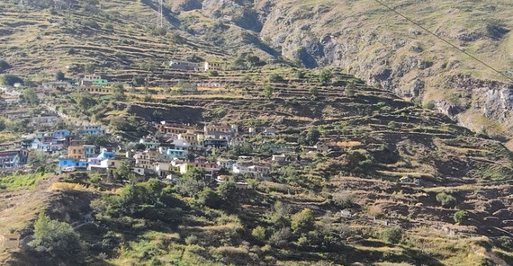 Das Bergdorf Balgaon. Das Bergdorf Balgaon.