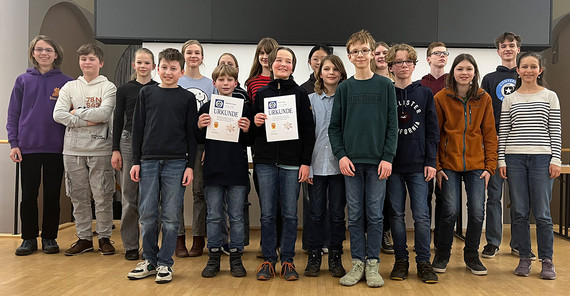 Die Siegerinnen und Sieger der Potsdamer Mathe-Olympiade 2025. Die Siegerinnen und Sieger der Potsdamer Mathe-Olympiade 2025.