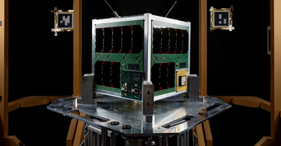 OOV-Cube with the Perovskite Tandem Solar Cell experiment by Felix Lang from University of Potsdam.