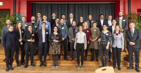 Großes Professorium 2021 | Foto: Tobias Hopfgarten Gruppenfoto. Das Bild ist von Tobias Hopfgarten