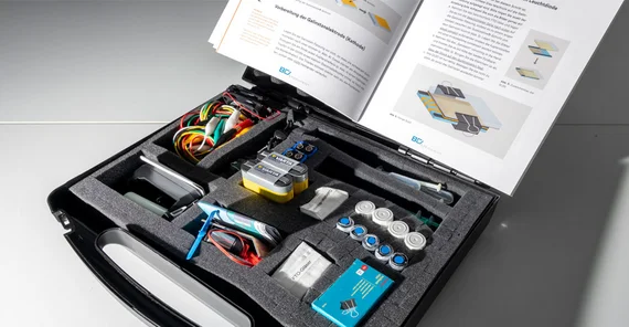 Boxperiment: Chemie im Koffer für den Einsatz im Unterricht | Foto: Thomas Roese