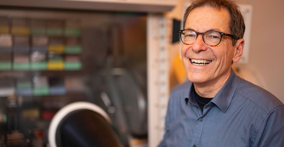 Der Physiker Prof. Dr. Dieter Neher erforscht Solarzellen. Prof. Dr. Dieter Neher im Portrait