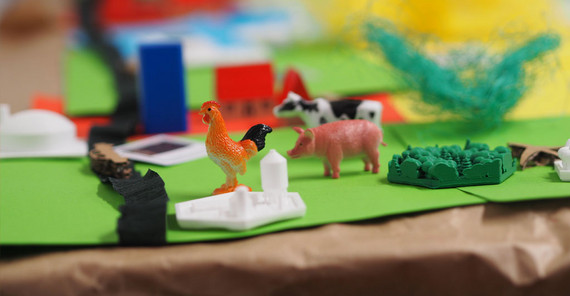 Basteln für die Zukunft: Im Projekt DiReBio wird die bioökonomische Wende in Brandenburg gestaltet. | Foto: Dirk Vegelahn Basteln für die Zukunft: Im Projekt DiReBio wird die bioökonomische Wende in Brandenburg gestaltet. | Foto: Dirk Vegelahn