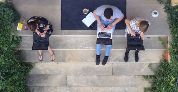 Studierende beim philologischen Hackathon im Fontane-Archiv. Foto: Juliane Lieschke Studierende beim philologischen Hackathon im Fontane-Archiv. Foto: Juliane Lieschke