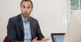 Interview with Prof. Dr. Roland Verwiebe. | Photo: Kaya Neutzer