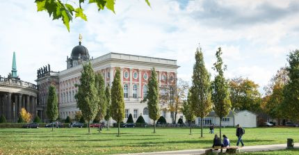 The campus Am Neuen Palais, which is in the immediate proximity of the Park of Sanssouci, is home to the Faculty of Arts.