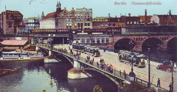 Die Berliner Jannowitzbrücke zu Fontanes Zeiten. Foto: Wikimedia/gemeinfrei Die Berliner Jannowitzbrücke zu Fontanes Zeiten. Foto: Wikimedia/gemeinfrei