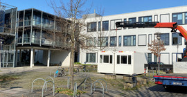 Testzentrum zwischen Haus 25 und 26 auf dem Uni-Campus Golm | Foto: CoviMedical GmbH