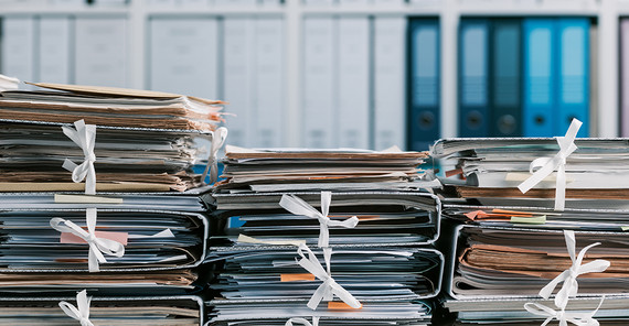 2016 stellten 722.000 Menschen beim Bundesamt für Migration und Flüchtlinge einen Asylerstantrag – für die Bundesbehörde eine personelle Herausforderung. Foto: Fotolia/StockPhotoPro 2016 stellten 722.000 Menschen beim Bundesamt für Migration und Flüchtlinge einen Asylerstantrag – für die Bundesbehörde eine personelle Herausforderung. Foto: Fotolia/StockPhotoPro