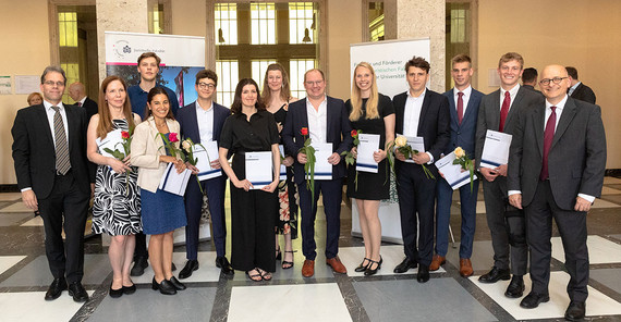 Bei der Verleihung des Wolf-Rüdiger-Bub-Preises 2024. Bei der Verleihung des Wolf-Rüdiger-Bub-Preises 2024.