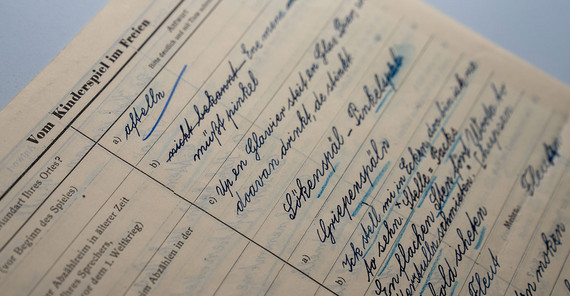 Tierbezeichnungen wie „Piermrad“ (Regenwurm) klingen für unsere Ohren eher wie Fantasiesprache. Tierbezeichnungen wie „Piermrad“ (Regenwurm), „Pfuhlpieper“ (Kaulquappe) oder „Pißmier“ (Ameise) klingen für unsere Ohren eher wie Fantasiesprache.