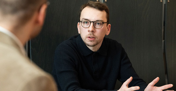 Max Bense studiert Jura und erhält das Universitätsstipendium. Max Bense studiert Jura und erhält das Universitätsstipendium.