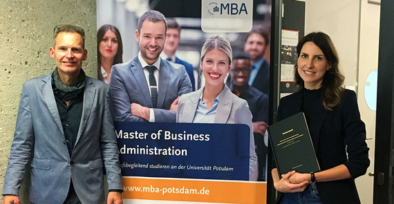 MBA Friederike Röder und Prof. Dr. Christoph Rasche | Foto: Katharina Bernhardt-Littmann MBA Friederike Röder und Prof. Dr. Christoph Rasche | Foto: Katharina Bernhardt-Littmann