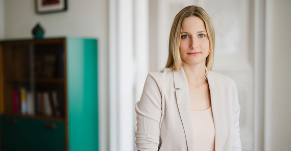 Josephine Ballon im Porträt.