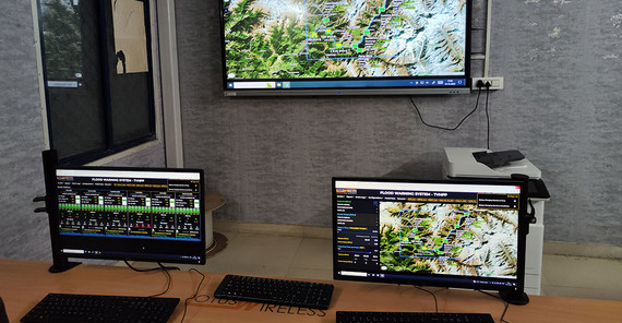 Der Kontrollraum des Frühwarnsystems in Joshimath. Der Kontrollraum des Frühwarnsystems in Joshimath.