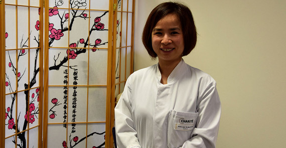 Dr. Thi-Minh-Tam Ta, Fachärztin für Psychiatrie und Psychotherapie und Oberärztin an der Charité. Dr. Thi-Minh-Tam Ta, Fachärztin für Psychiatrie und Psychotherapie und Oberärztin an der Berliner Charité.