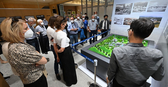Einweisung in derdemilitarisierte Zone (DMZ), unmittelbar vor dem Besuch der Grenze. Einweisung in derdemilitarisierte Zone (DMZ), unmittelbar vor dem Besuch der Grenze.