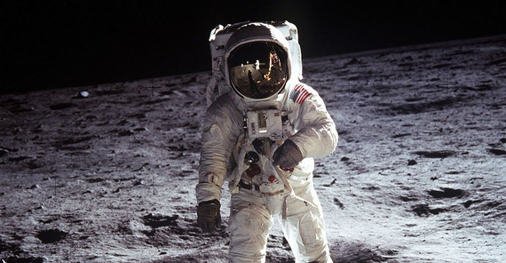 Buzz Aldrin am 21. Juli 1969 (UTC/Apollo 11). Foto: NASA Buzz Aldrin am 21. Juli 1969 (UTC/Apollo 11). Foto: NASA