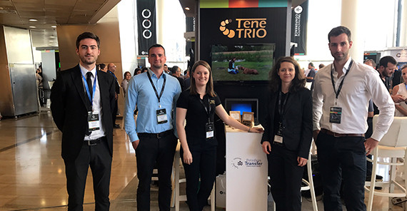 V.l.n.r.: V.l.n.r.: „PerfAccT“-Geschäftsführer Alexandros Kabbathas, Sascha Thormann (Leiter Transferservice von Potsdam Transfer), Katrin Kühn und Dr. Ina Henkel (zwei der drei Gründerinnen von „TeneTRIO“) sowie Robert Klimpke (Leiter Gründungsservice von Potsdam Transfer). (Foto: Sascha Thormann)